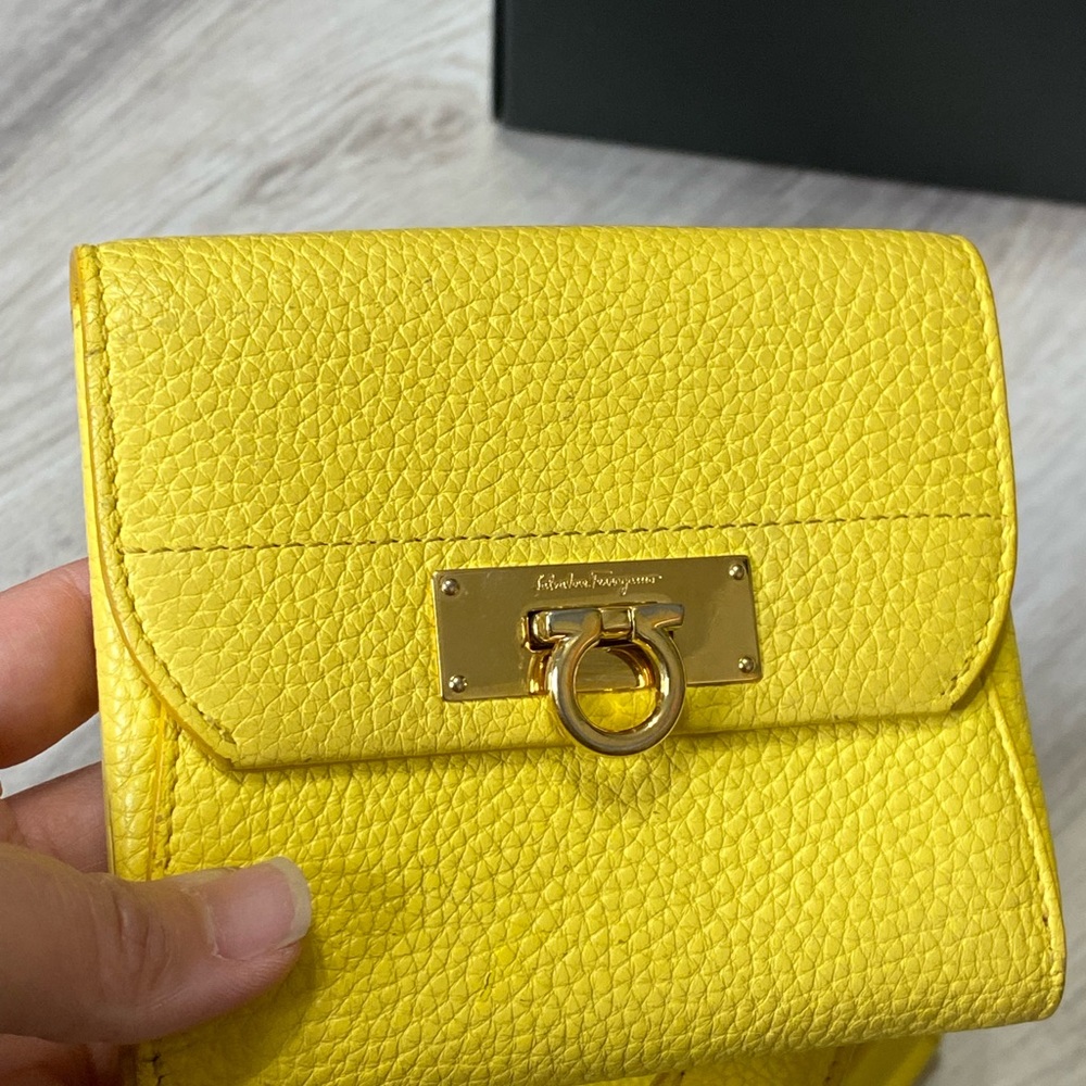 Used - Picture 12 of 12